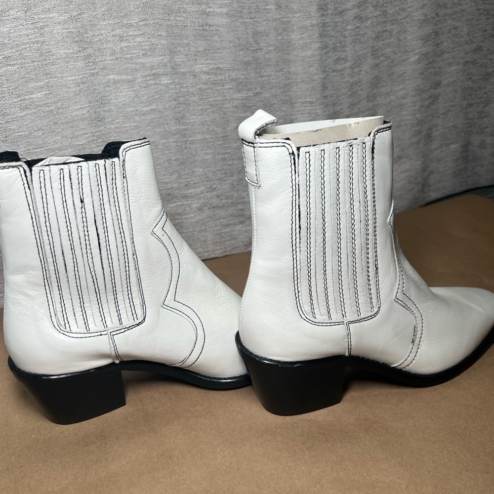 Urban Outfitters White Western Chelsea Boots Size 37 - Picture 8 of 15